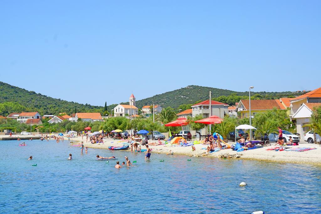 Apartments Borozan Vinišće Exteriér fotografie